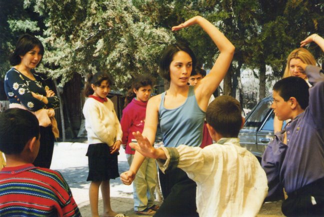 mayumi teaching movement